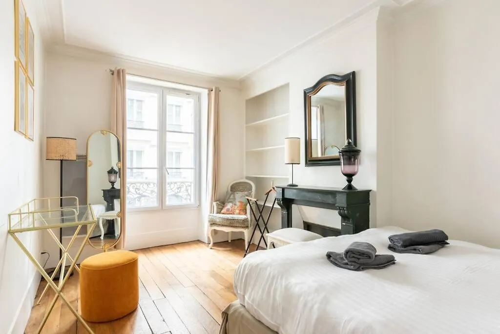 Appartement Proche Champ De Mars - IV Paris